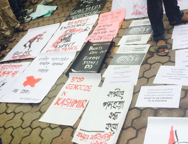 Protests in Kolkata for Kashmir's 'azadi'. Source DNA India