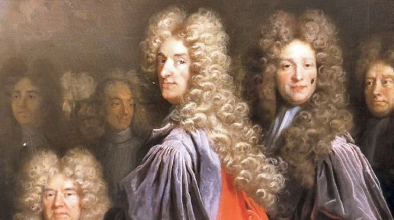 Why did Englishmen and British Royalty wear powdered wigs?