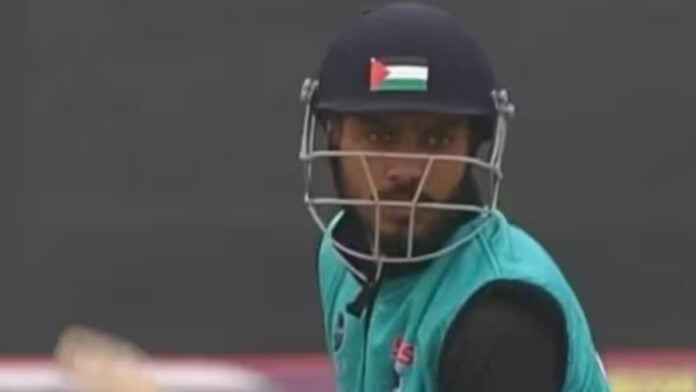 हेलमेट पर फिलिस्तीन का झंडा… खेल या साजिश?