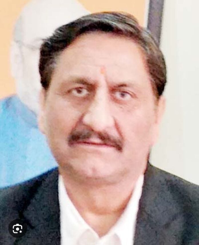 Portrait of an Indian Hindu leader in formal attire.