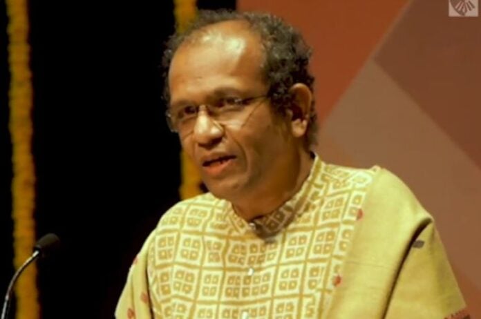Shatavadhani R. Ganesh, renowned scholar and master of Avadhana, speaking at Bengaluru Lit Fest.
