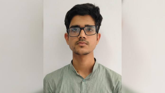 Dental Student arrested for ISIS links