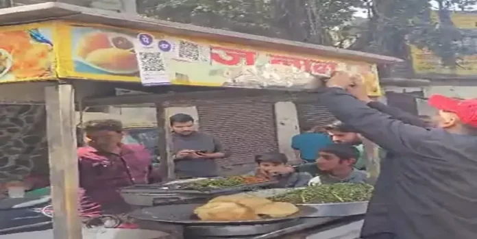 आम नागरिक कचौड़ी विक्रेता को हिन्दू समझते थे, बजरंग दल हंगामे के बाद कार्रवाई.